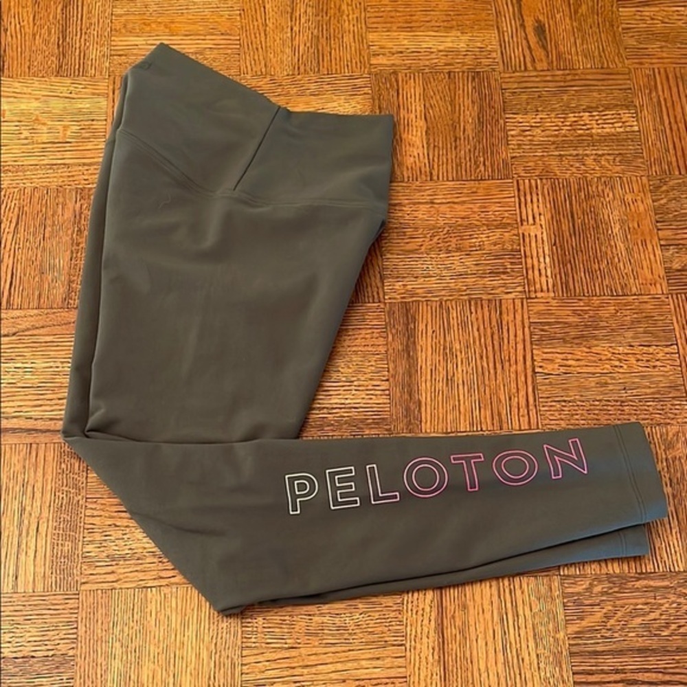 Peloton Leggings olive green size extra small